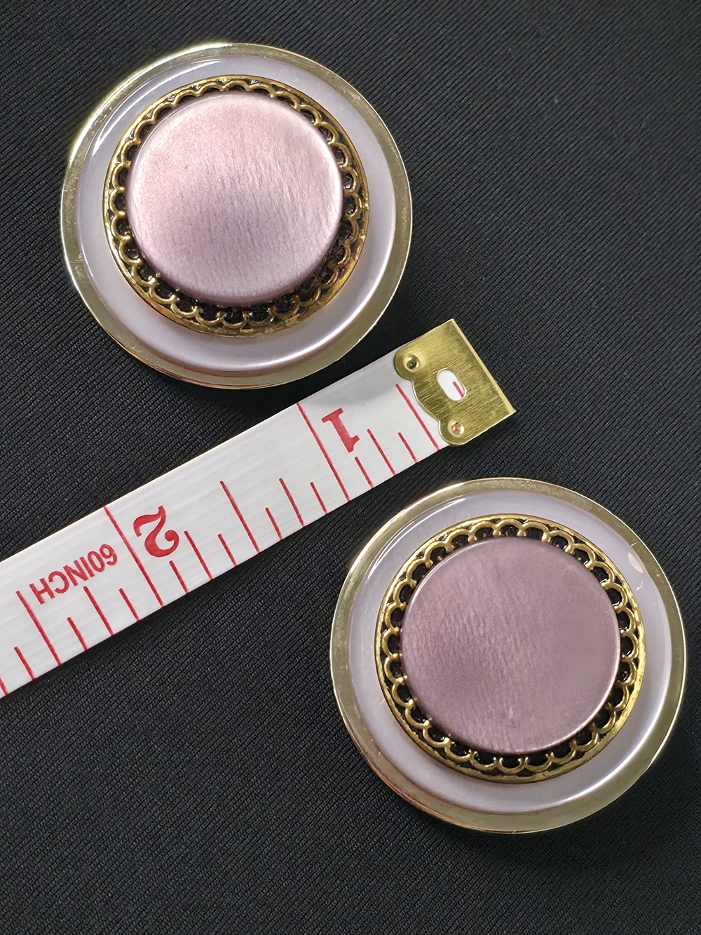 Vintage Pink Moonglow Lucite Button Clip On Earrings Gold Tone 1.5” - Picture 7 of 7